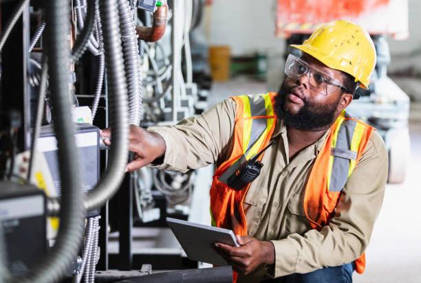 Best Circuit Breaker Repair  in Manchester, IA